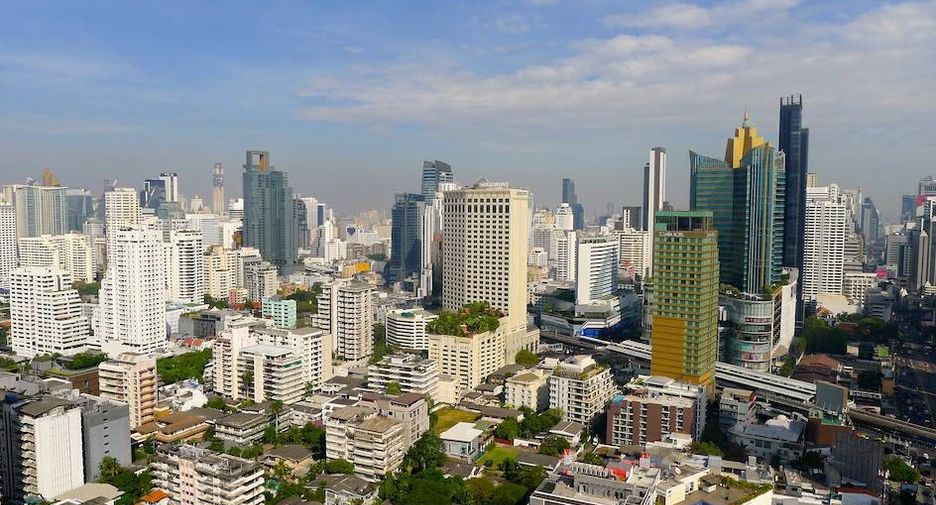 Аренда 4 спальни кондо в Кхлонг Тоеи, Бангкок