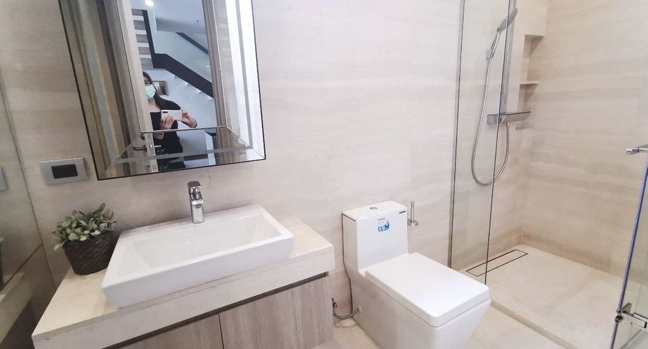 For rent and for sale 2 bedrooms condo in Khlong Toei, Bangkok