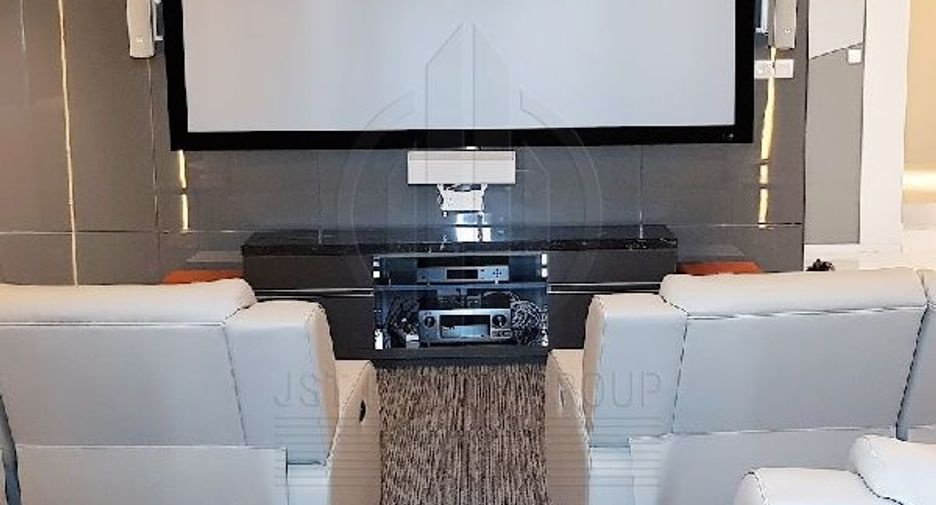 For sale 2 bedrooms condo in Watthana, Bangkok