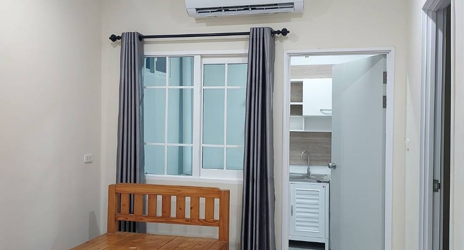 For rent 4 bed townhouse in San Sai, Chiang Mai