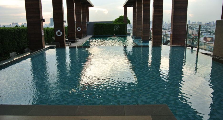 À vendre 1 chambre condo à Huai Khwang, Bangkok