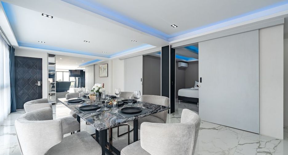 For rent 3 bedrooms apartment in Mueang Phuket, Phuket
