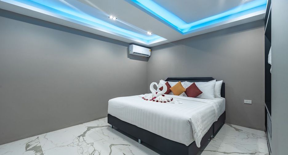 For rent 3 bedrooms apartment in Mueang Phuket, Phuket