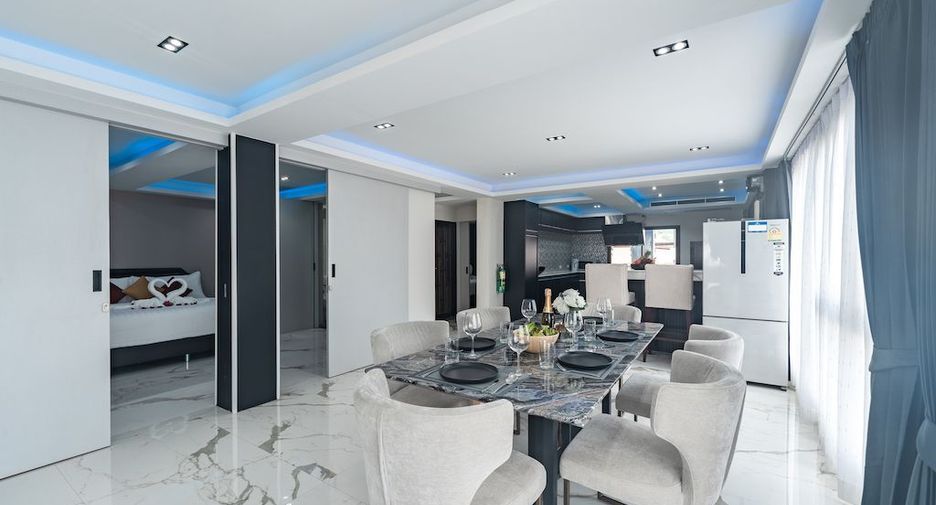 For rent 3 bedrooms apartment in Mueang Phuket, Phuket