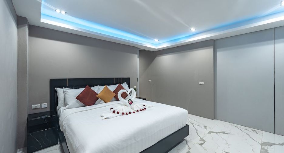 For rent 3 bedrooms apartment in Mueang Phuket, Phuket