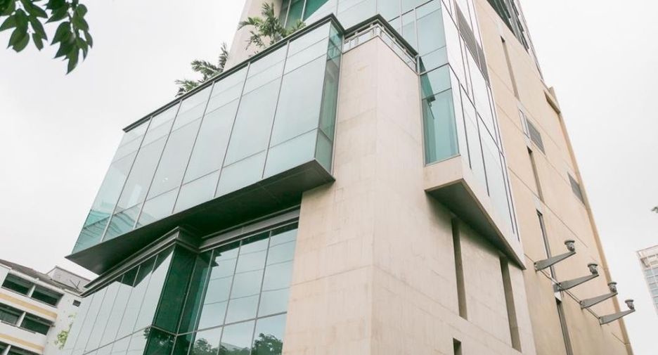 For rent and for sale 2 bedrooms condo in Pathum Wan, Bangkok