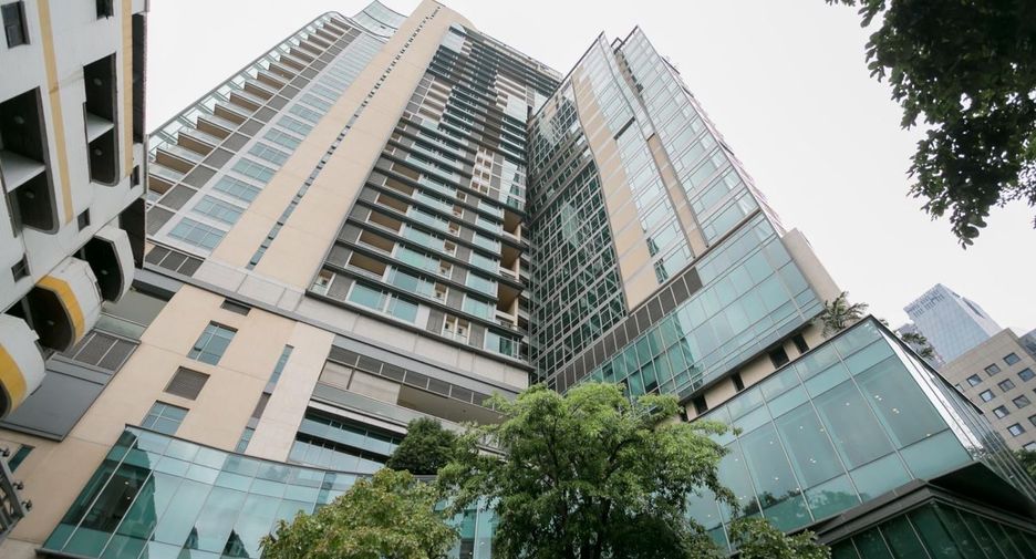 For rent and for sale 2 bedrooms condo in Pathum Wan, Bangkok