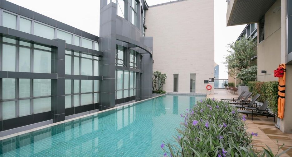 For rent and for sale 2 bedrooms condo in Pathum Wan, Bangkok