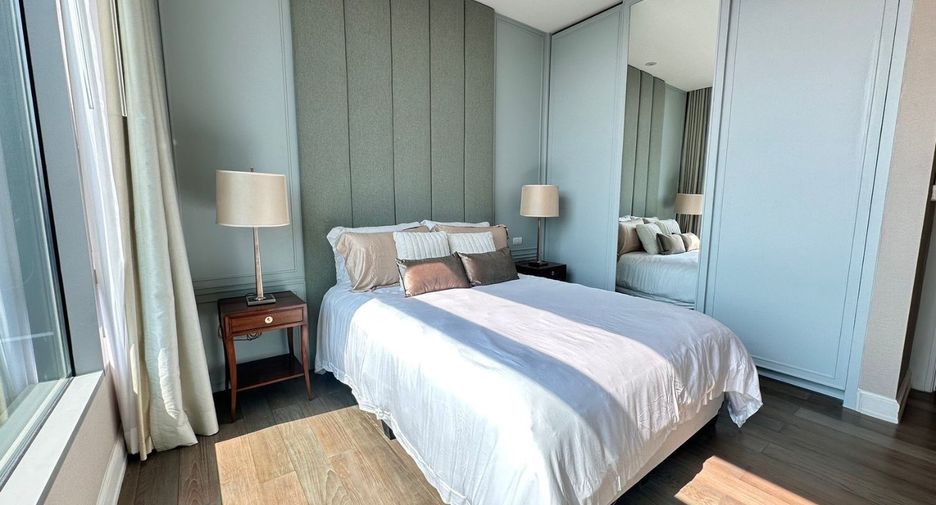 For rent and for sale 2 bedrooms condo in Pathum Wan, Bangkok