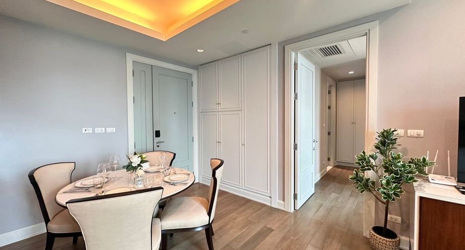 For rent and for sale 2 bedrooms condo in Pathum Wan, Bangkok