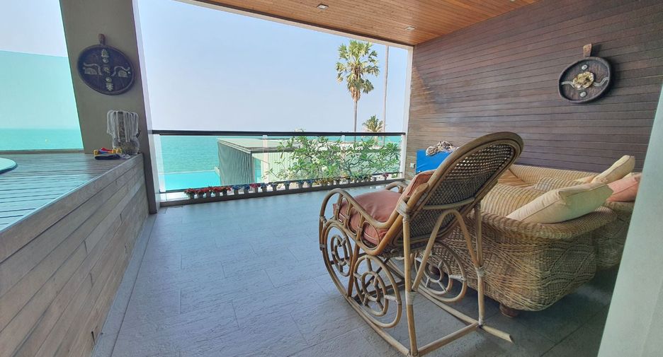 For sale 3 bedrooms condo in Bang Lamung, Chonburi