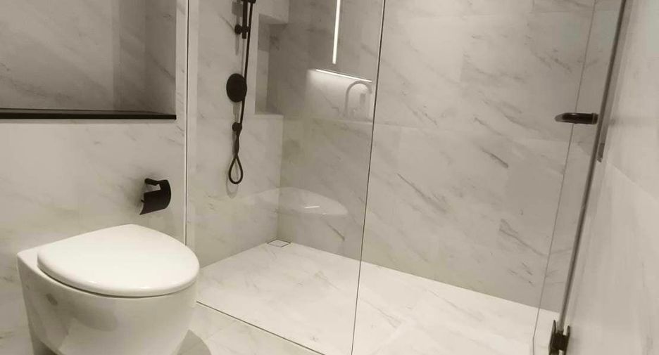 For rent 2 bedrooms condo in Sathon, Bangkok