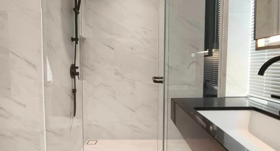 For rent 2 bedrooms condo in Sathon, Bangkok