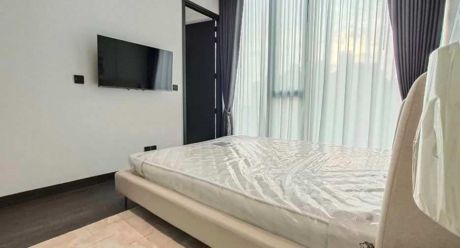 For rent 2 bedrooms condo in Sathon, Bangkok