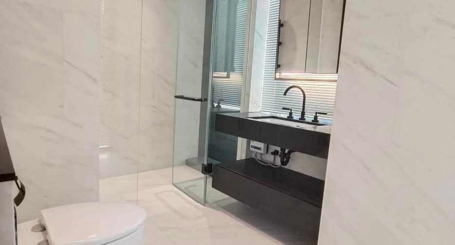 For rent 2 bedrooms condo in Sathon, Bangkok
