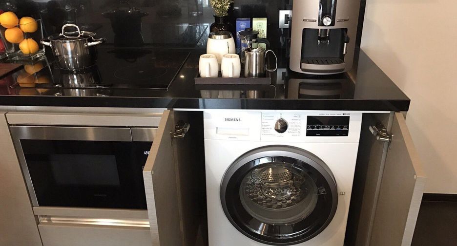 For sale 2 bedrooms condo in Khlong Toei, Bangkok