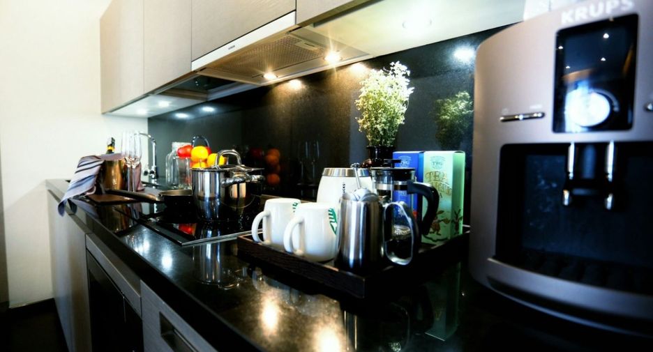 For sale 2 bedrooms condo in Khlong Toei, Bangkok