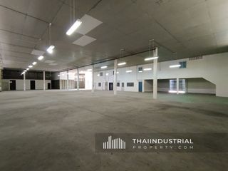 For rent warehouse in Ban Bueng, Chonburi