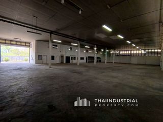 For rent warehouse in Ban Bueng, Chonburi