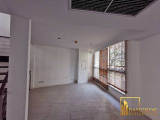 For rent そして for sale 2 Beds townhouse in Sathon, Bangkok
