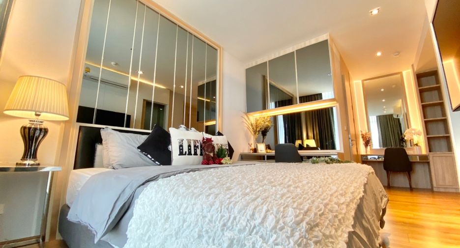 For rent 2 bedrooms condo in Khlong Toei, Bangkok