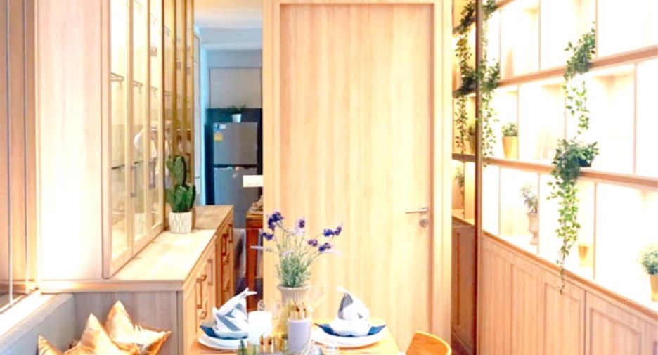 For rent 2 bedrooms condo in Khlong Toei, Bangkok