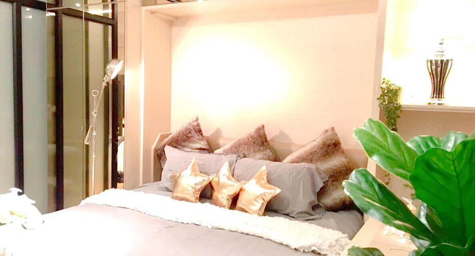 For rent 2 bedrooms condo in Khlong Toei, Bangkok