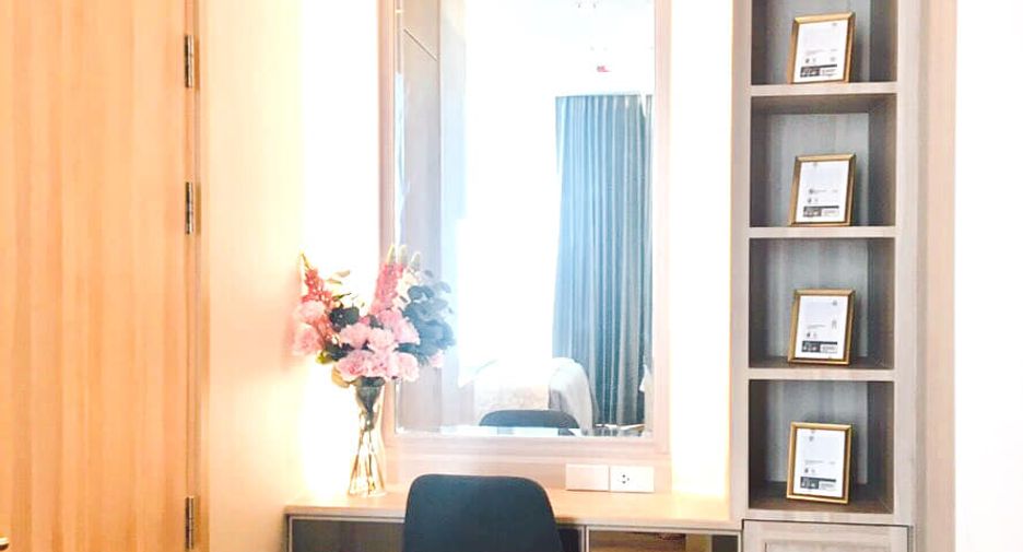For rent 2 bedrooms condo in Khlong Toei, Bangkok