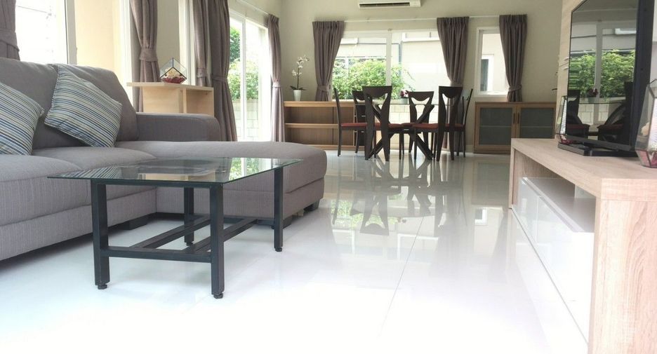 For sale 4 bedrooms house in Bang Na, Bangkok