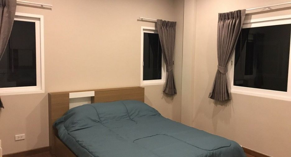 For sale 4 bedrooms house in Bang Na, Bangkok