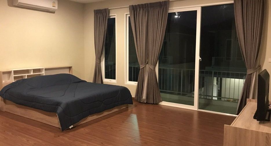 For sale 4 bedrooms house in Bang Na, Bangkok