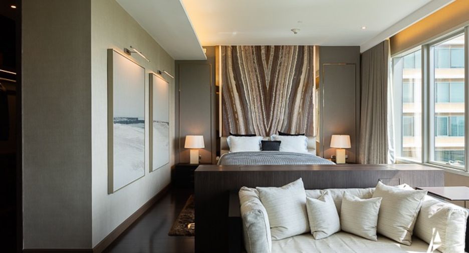 For rent and for sale 2 bedrooms condo in Pathum Wan, Bangkok