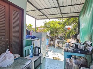 For sale 3 bed retail Space in San Kamphaeng, Chiang Mai