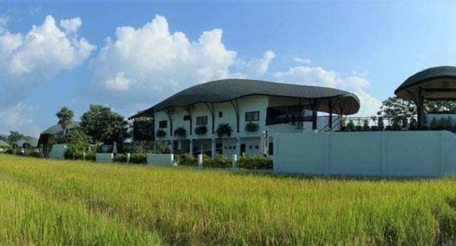 Hotel zum Kauf mit 7 Zimmer in Doi Saket, Chiang Mai