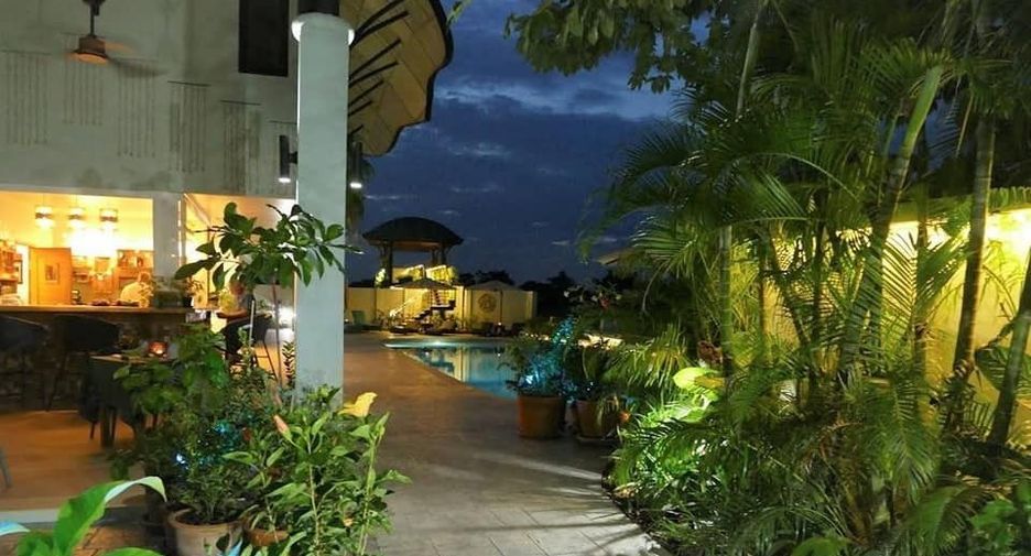 For sale 7 bed hotel in Doi Saket, Chiang Mai