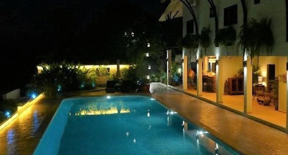 For sale 7 bed hotel in Doi Saket, Chiang Mai