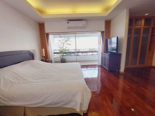 Apartment zur Miete mit 3 Zimmer in Yan Nawa, Bangkok