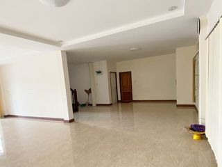 For sale 4 Beds house in Khan Na Yao, Bangkok