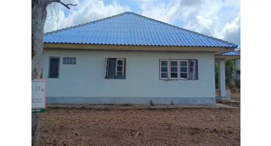 For sale 3 bedrooms house in Tak Fa, Nakhon Sawan
