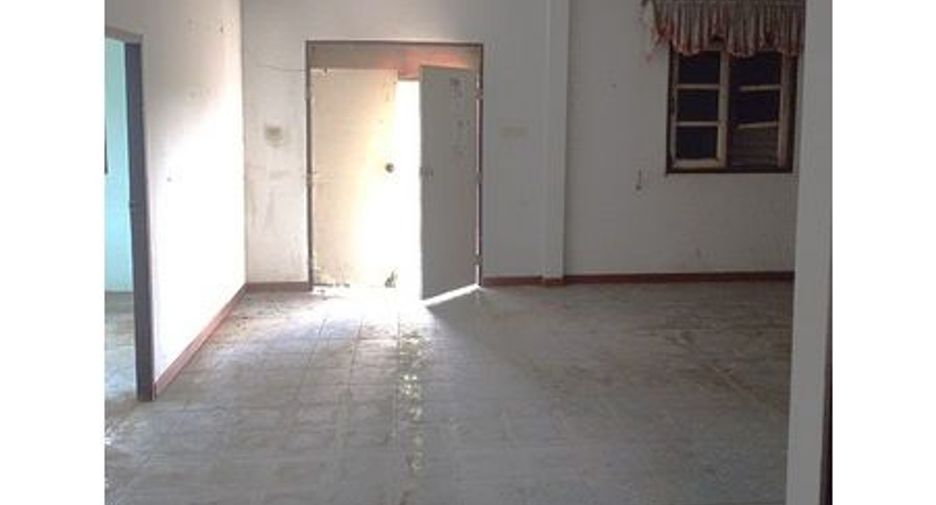 For sale 3 bedrooms house in Tak Fa, Nakhon Sawan