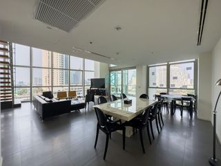 For sale 4 bedrooms condo in Sathon, Bangkok