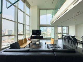 For sale 4 bedrooms condo in Sathon, Bangkok