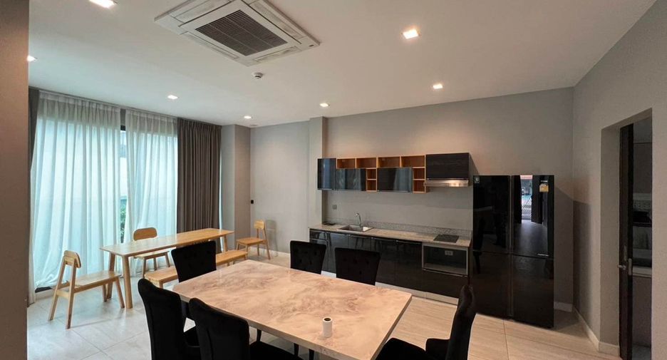 For rent 4 bedrooms condo in Suan Luang, Bangkok