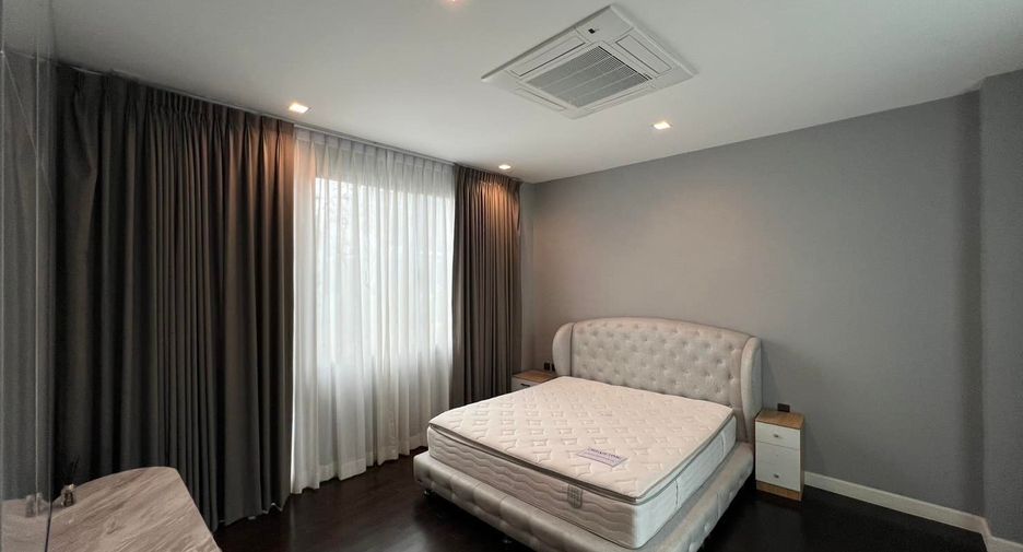 For rent 4 bedrooms condo in Suan Luang, Bangkok