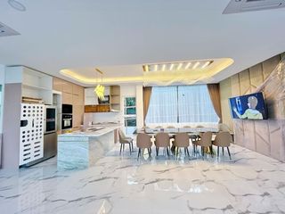 For rent and for sale 5 bed house in Mueang Nonthaburi, Nonthaburi