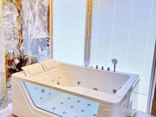 For rent and for sale 5 bed house in Mueang Nonthaburi, Nonthaburi