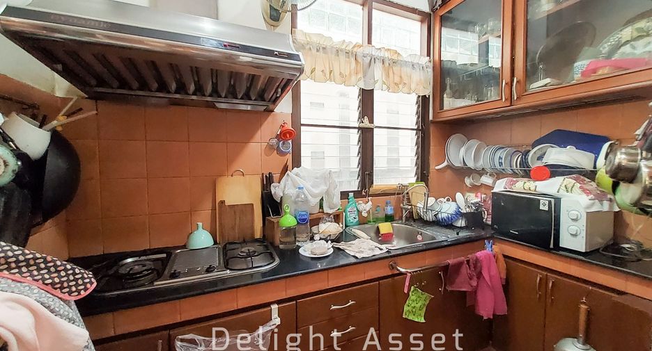 For sale 2 Beds house in Saphan Sung, Bangkok