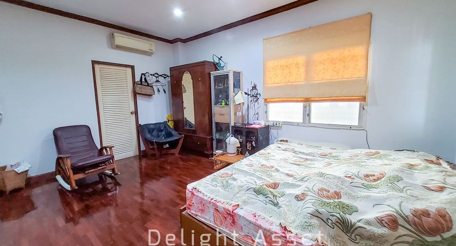 For sale 2 bedrooms house in Saphan Sung, Bangkok
