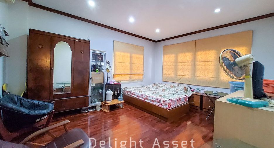 For sale 2 bedrooms house in Saphan Sung, Bangkok