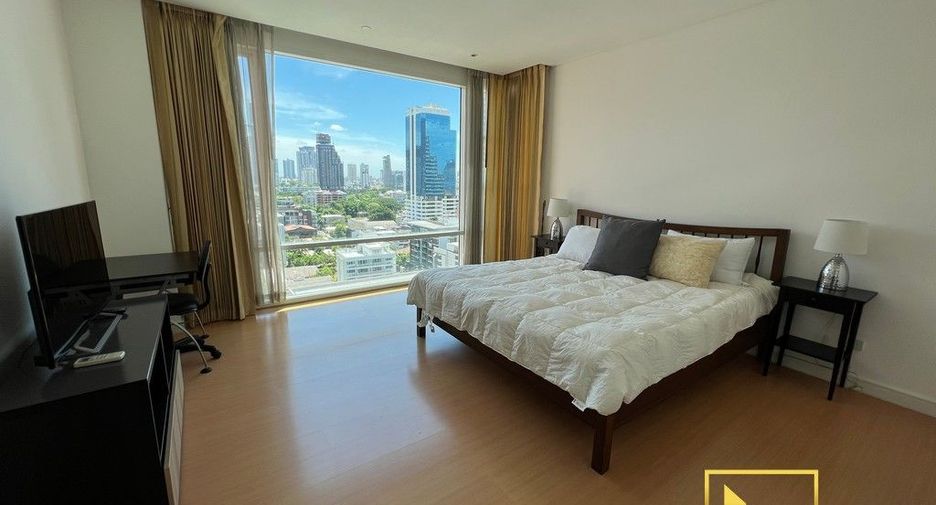 For rent そして for sale 2 Beds condo in Khlong Toei, Bangkok